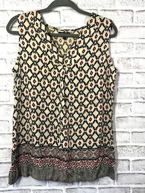 NWOT |•EN/KAY BY NAVLEEN•| Sleeveless V-Neck Boutique Top Size Small